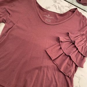 American Eagle ruffle sleeve